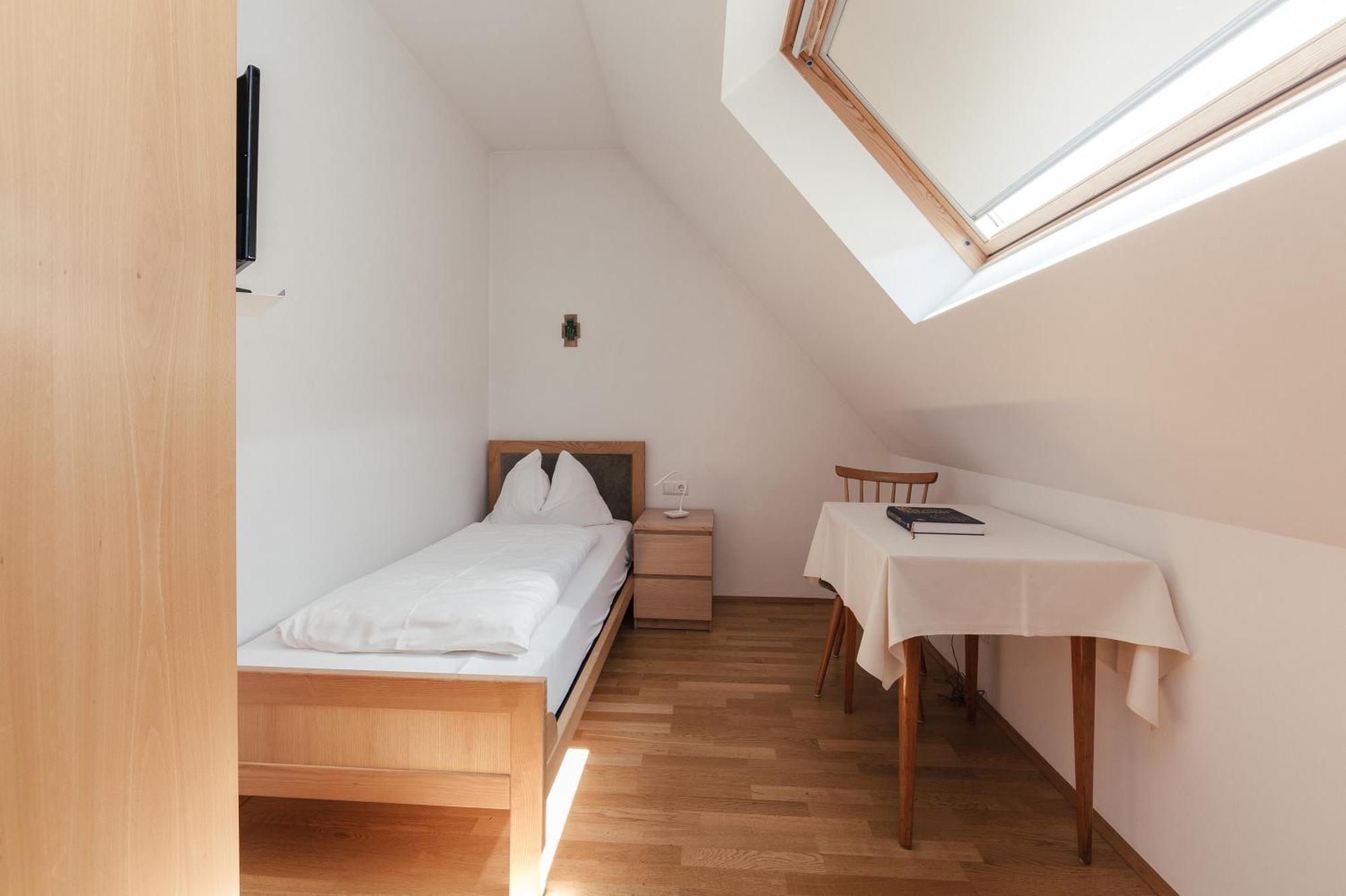 Gaestehaus Salvatorianerinnen Merano Eksteriør billede