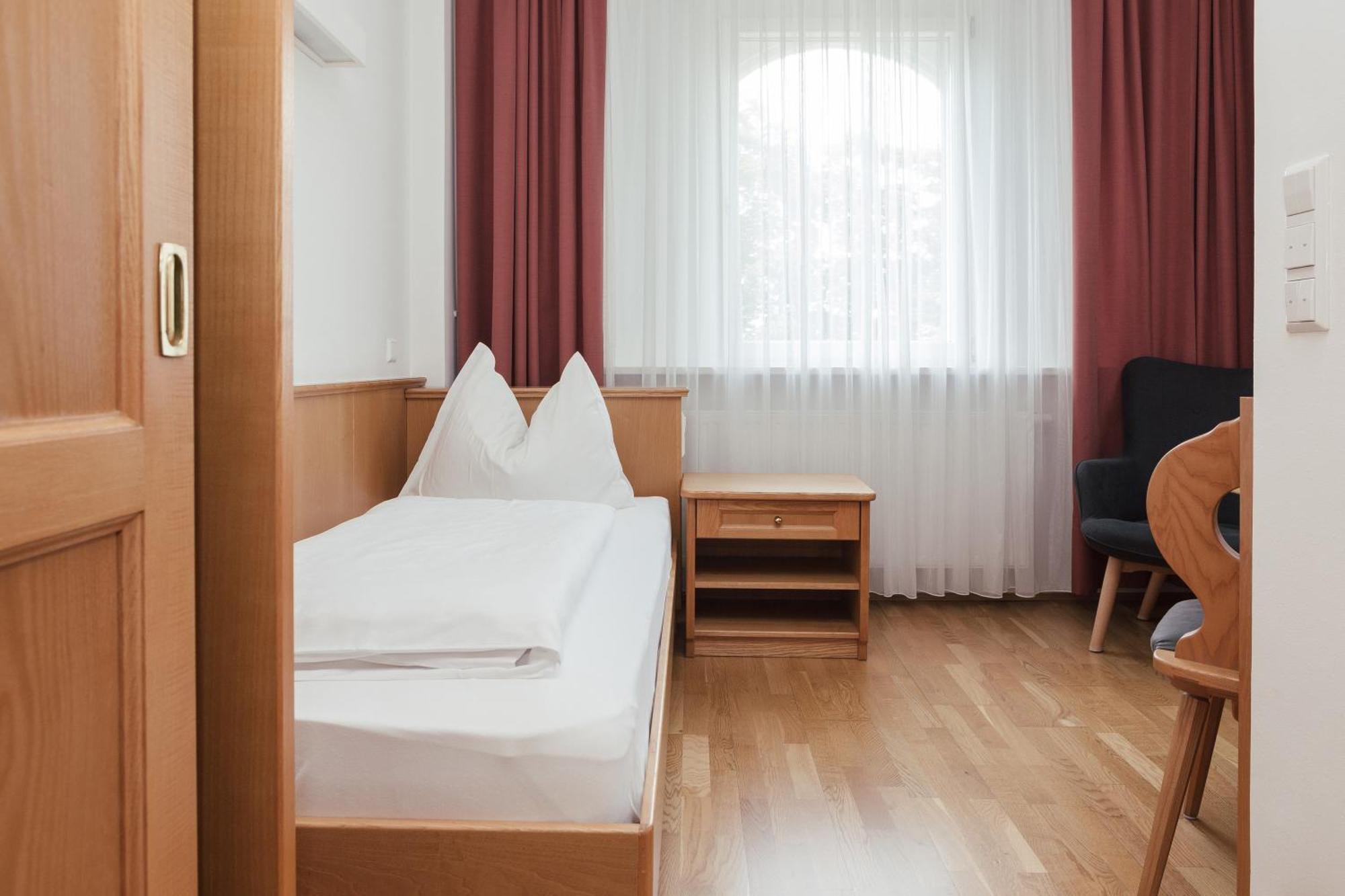 Gaestehaus Salvatorianerinnen Merano Eksteriør billede